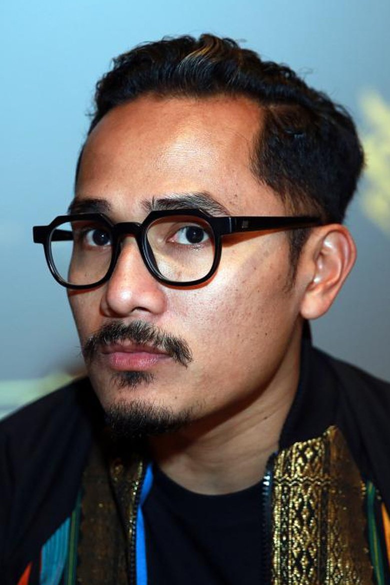 Foto potret Tanta Ginting, aktor dan musisi Indonesia.